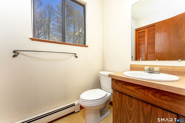 737 Leetes Island Road, Guilford, CT 06437