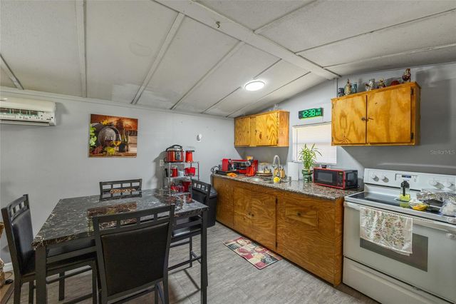 17045 NW 128TH TERRACE, Reddick, FL 32686