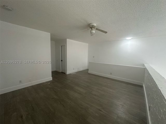 18111 NW 68th Ave H204, Hialeah, FL 33015