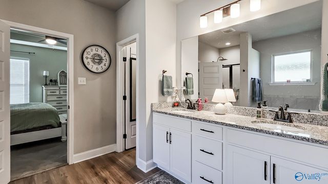 24024 Quints Drive, Athens, AL 35613