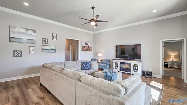 24024 Quints Drive, Athens, AL 35613