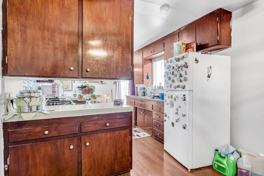 Image 13 of property listing at 22080 W Nevada Avenue, San Joaquin, CA 93660