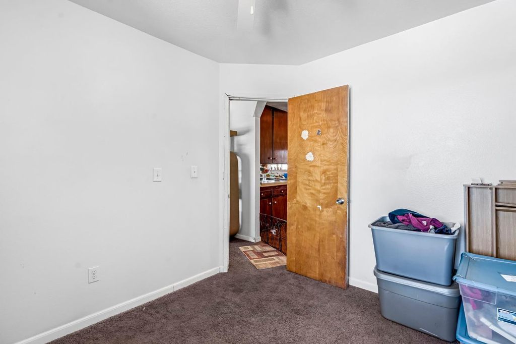 Image 18 of property listing at 22080 W Nevada Avenue, San Joaquin, CA 93660