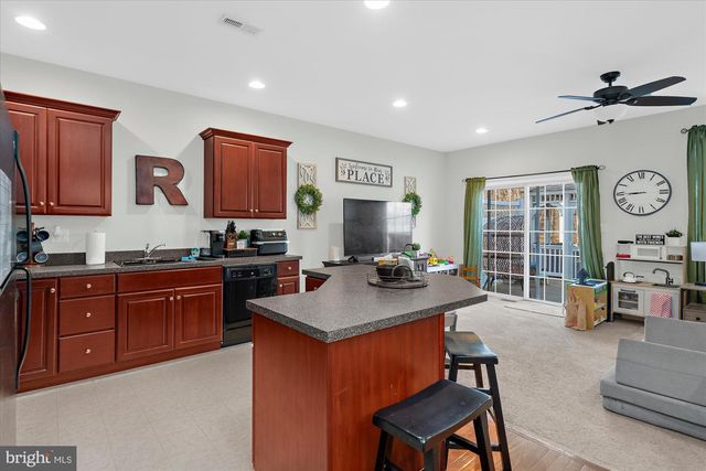 64 SUGAR MAPLE RD, Barto, PA 19504