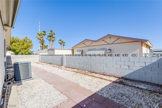 5436 Tres Piedras Road, Las Vegas, NV 89122