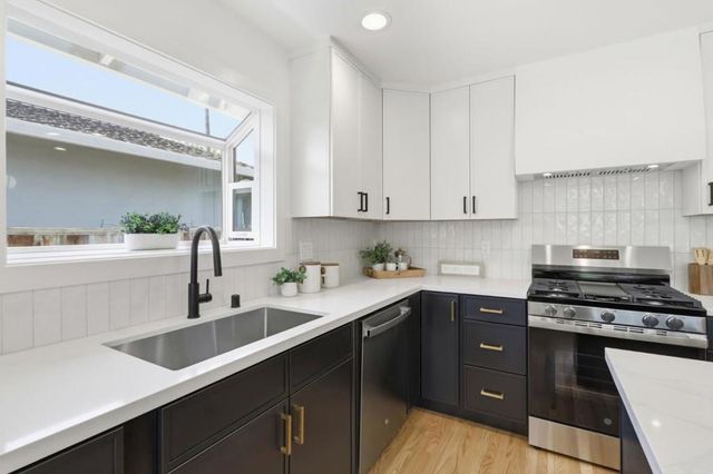 902 Camellia Way, San Jose, CA 95117