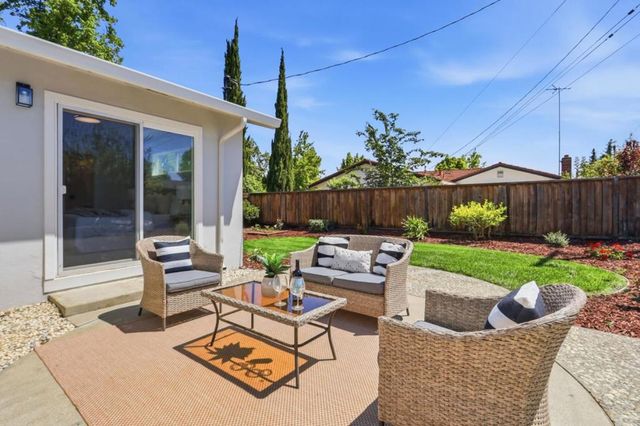 902 Camellia Way, San Jose, CA 95117