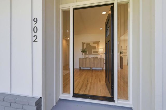 902 Camellia Way, San Jose, CA 95117
