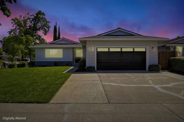902 Camellia Way, San Jose, CA 95117