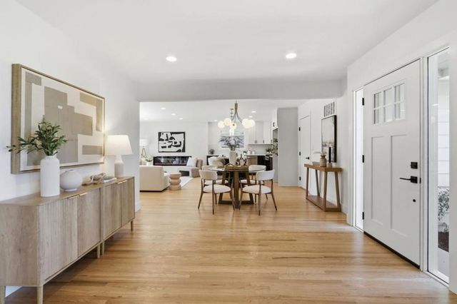 902 Camellia Way, San Jose, CA 95117