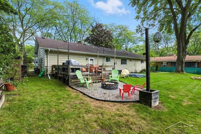 1033 Elmdale Drive, Saginaw, MI 48602
