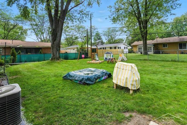 1033 Elmdale Drive, Saginaw, MI 48602