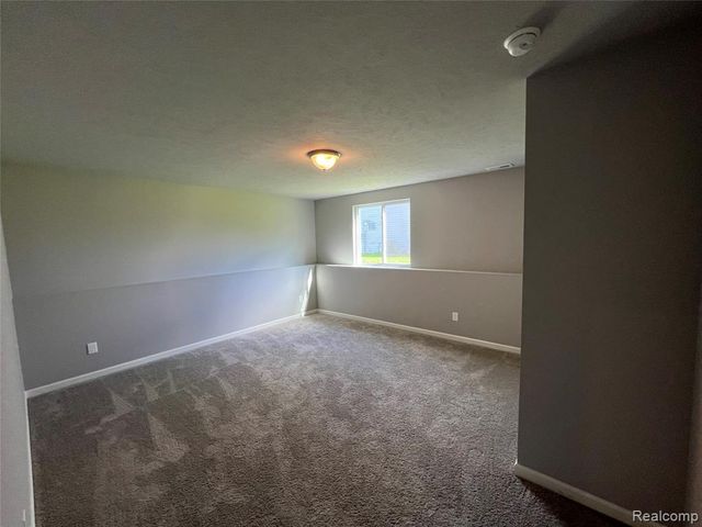 10450 Schrier Lane, Portage, MI 49024