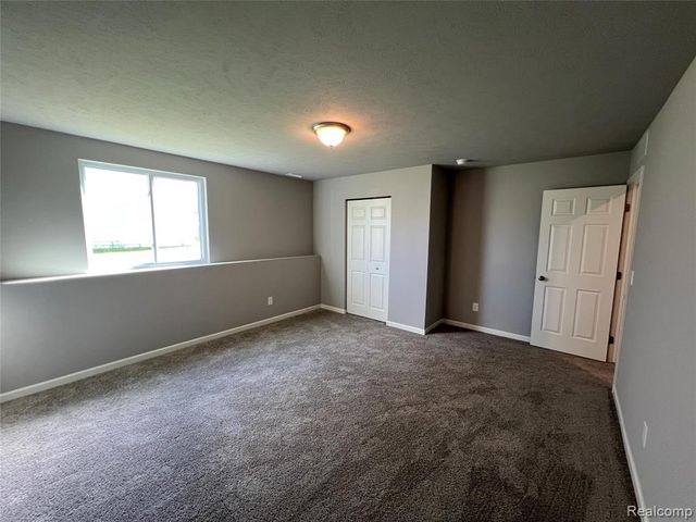 10450 Schrier Lane, Portage, MI 49024