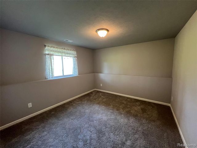 10450 Schrier Lane, Portage, MI 49024