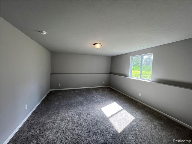 10450 Schrier Lane, Portage, MI 49024