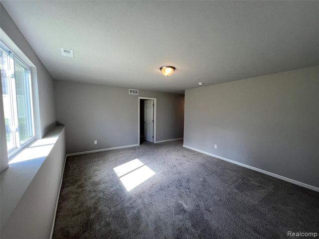 10450 Schrier Lane, Portage, MI 49024