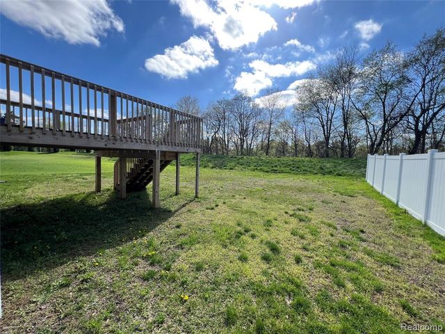 10450 Schrier Lane, Portage, MI 49024