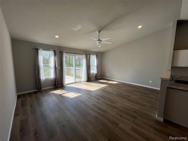 10450 Schrier Lane, Portage, MI 49024