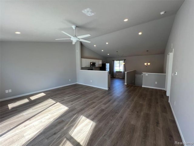 10450 Schrier Lane, Portage, MI 49024