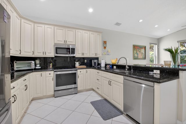 11786 Caracas Boulevard, Boynton Beach, FL 33437