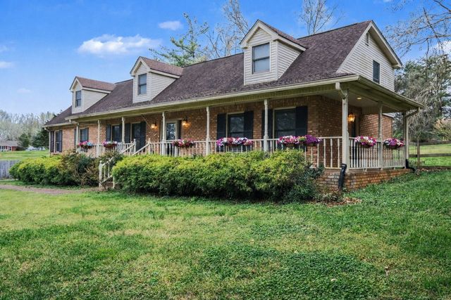 202 Applevalley Rd, Lebanon, TN 37087