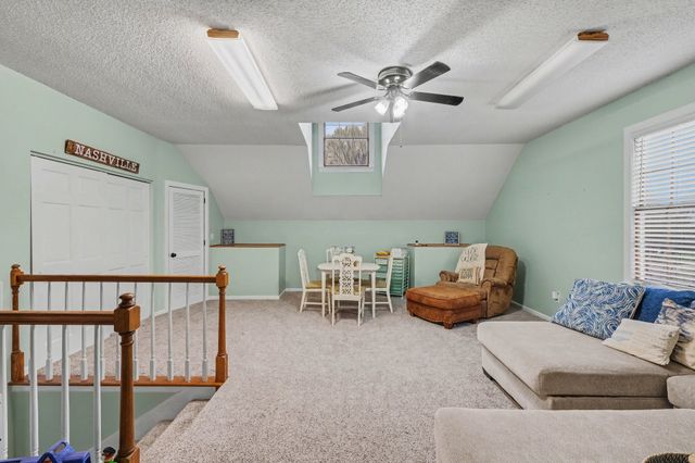 202 Applevalley Rd, Lebanon, TN 37087