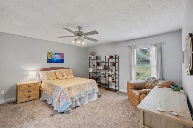 202 Applevalley Rd, Lebanon, TN 37087