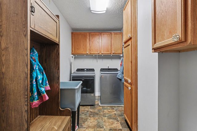 202 Applevalley Rd, Lebanon, TN 37087