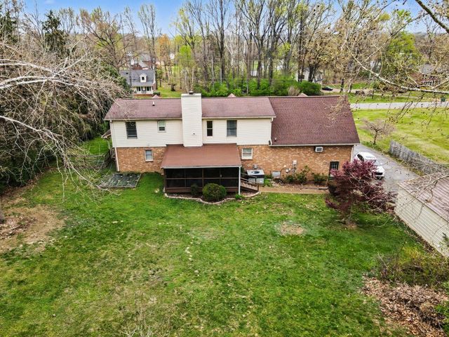 202 Applevalley Rd, Lebanon, TN 37087