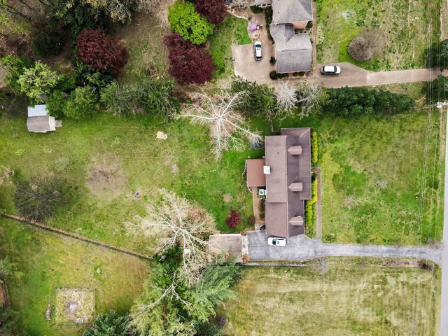 202 Applevalley Rd, Lebanon, TN 37087