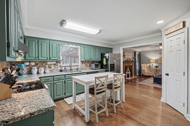 202 Applevalley Rd, Lebanon, TN 37087