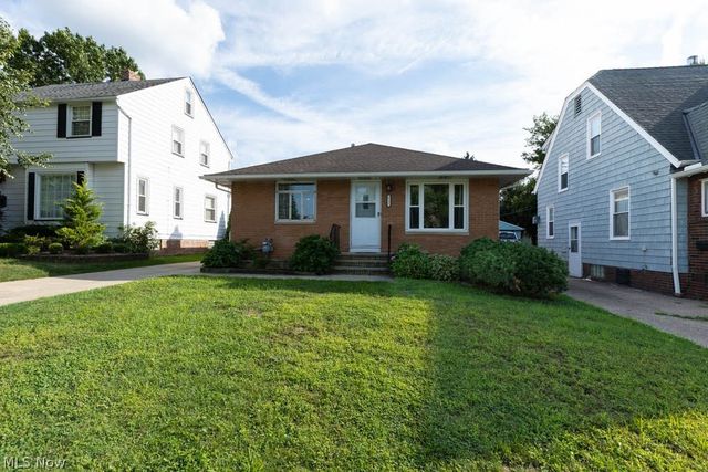 6311 Thornton Drive, Parma, OH 44129
