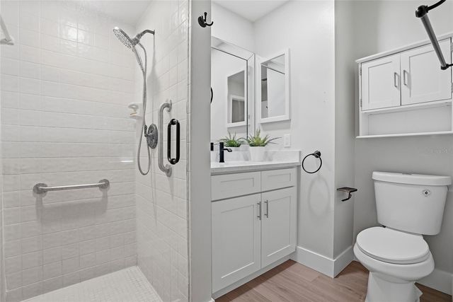 9942 LAKE SEMINOLE DRIVE W, Largo, FL 33773