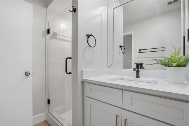 9942 LAKE SEMINOLE DRIVE W, Largo, FL 33773