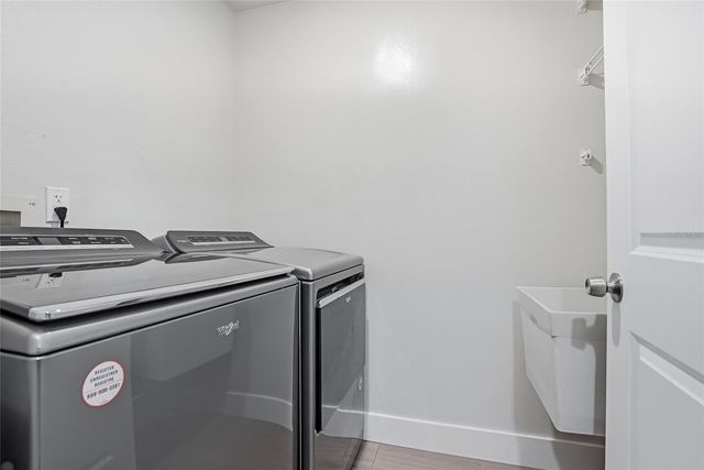 9942 LAKE SEMINOLE DRIVE W, Largo, FL 33773