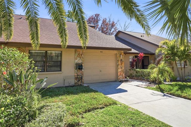 9942 LAKE SEMINOLE DRIVE W, Largo, FL 33773