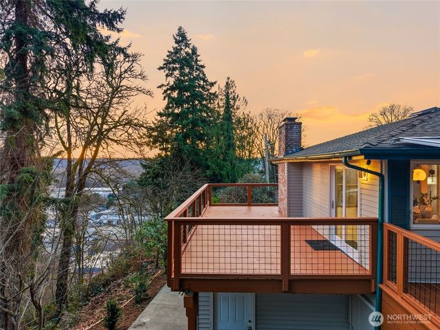 630 Hillcrest Avenue, Kent, WA 98030