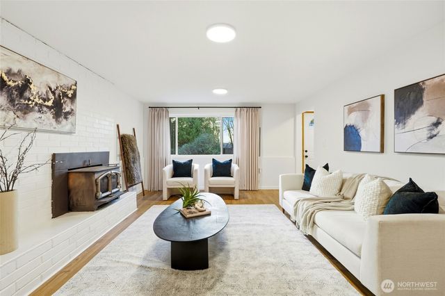 630 Hillcrest Avenue, Kent, WA 98030