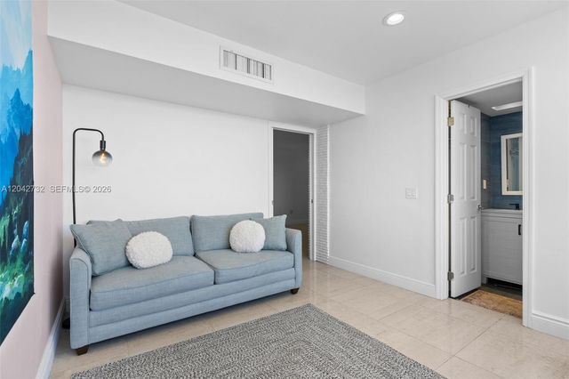 20100 W Country Club Drive PH09, Aventura, FL 33180