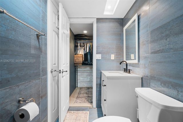 20100 W Country Club Drive PH09, Aventura, FL 33180