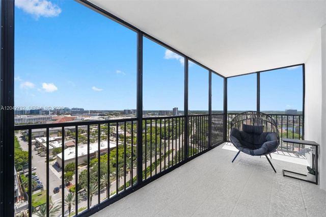 20100 W Country Club Drive PH09, Aventura, FL 33180