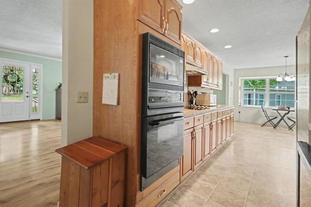 4352 Johnson Circle, Murrells Inlet, SC 29576