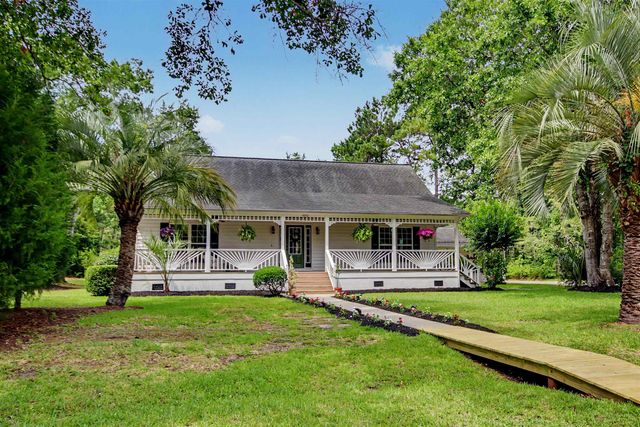 4352 Johnson Circle, Murrells Inlet, SC 29576