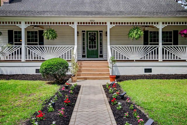 4352 Johnson Circle, Murrells Inlet, SC 29576