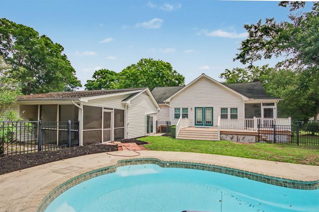 4352 Johnson Circle, Murrells Inlet, SC 29576