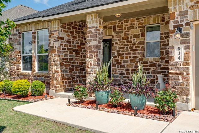 944 CYPRESS ML, New Braunfels, TX 78130