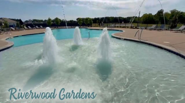 275 ARROWWOOD TRL, Oakland, TN 38060