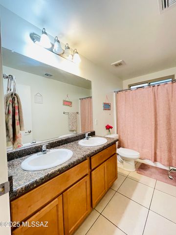 6385 E Boldin Drive, Tucson, AZ 85756