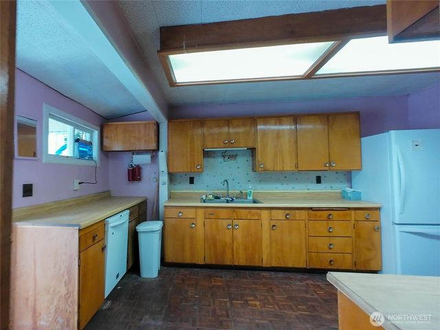 8275 State Route 20, Port Townsend, WA 98368